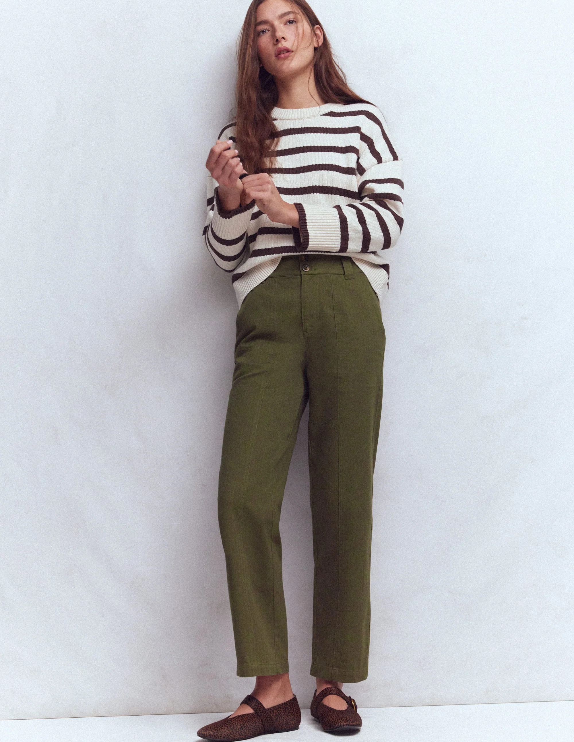 Straight Leg Chino Trousers-Woodland Green Herringbone | Boden UK