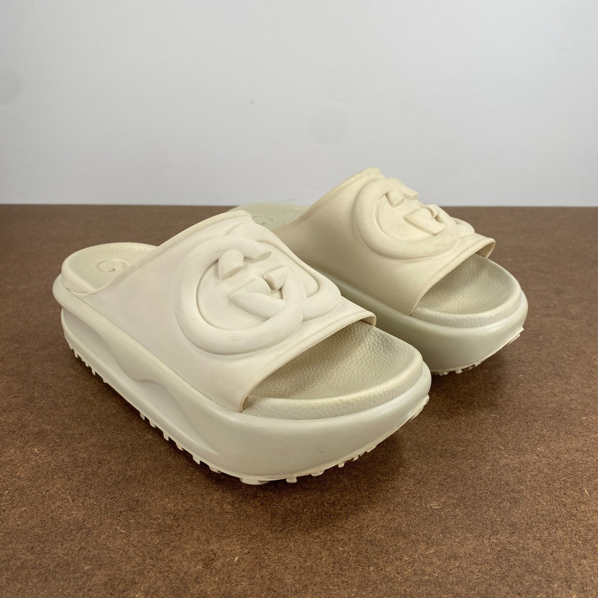 Gucci Interlocking G Platform Slide Sandals Ivory Rubber Size 36 EU Italy | eBay | eBay US