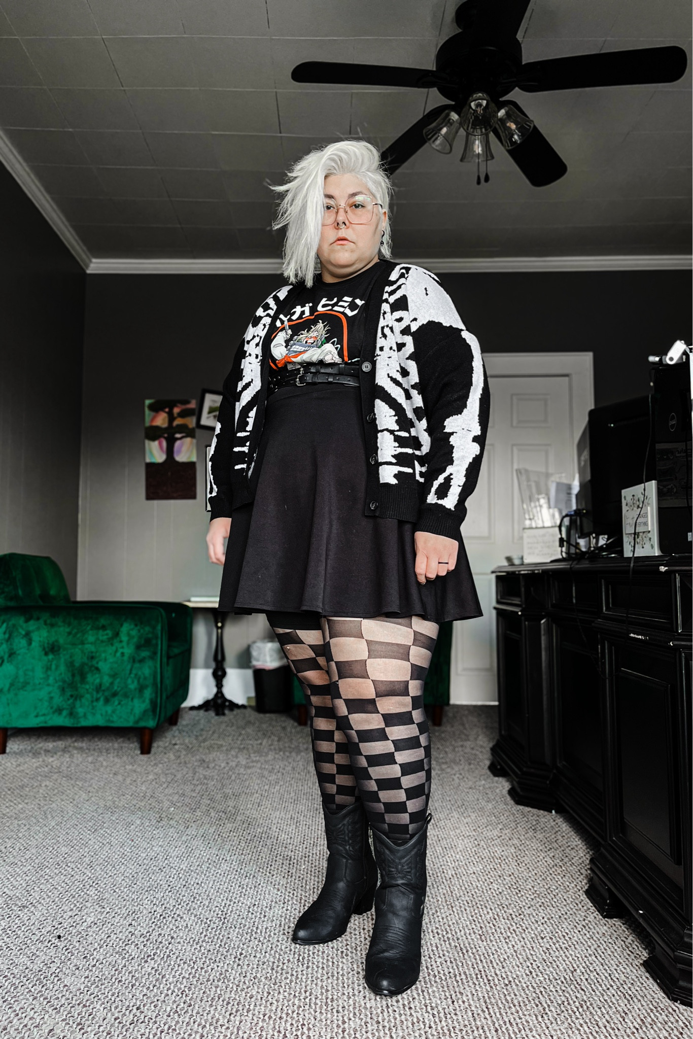 Shirt: Hot Topic 
Sweater: Shein 
Skirt: Amazon
Tights: Snag Tights 
Shoes: Amazon
Harness: Shein

#LTKstyletip #LTKmidsize #LTKplussize