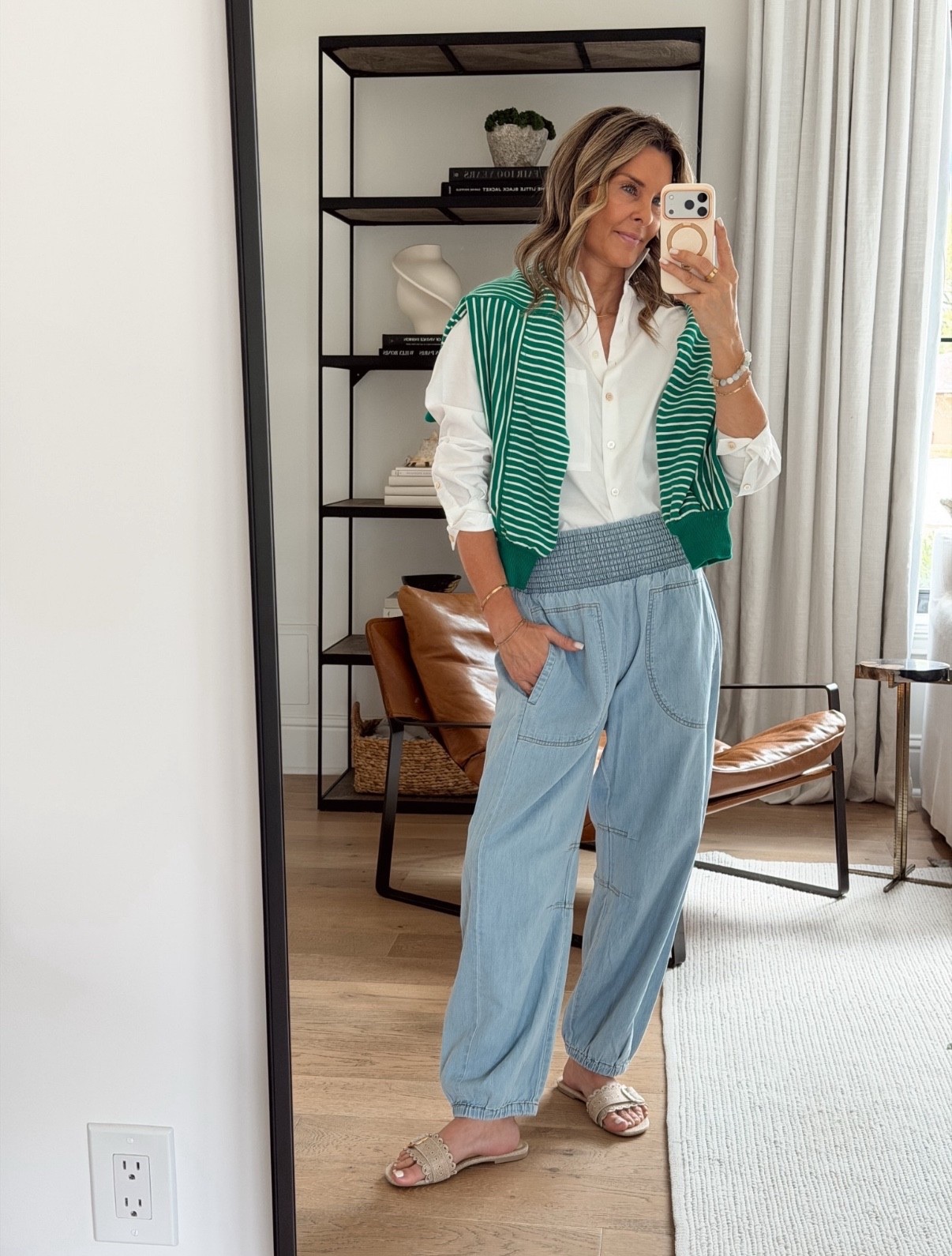 I’m 5’6’’.
-Tate button down size XS
-Green striped top size XS
-Jeans TTS

#LTKOver40 #LTKgrwm #LTKootd