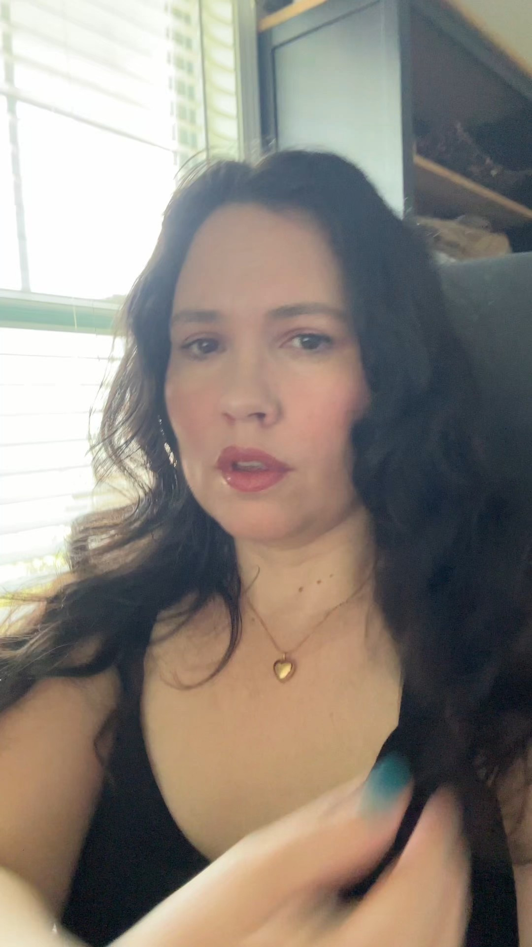 Got hot flashes? CHECK THIS OUT! I’m obsessed. Literally running this 24/7 on my desk. 

#LTKMidsize #LTKGiftGuide #LTKOver40