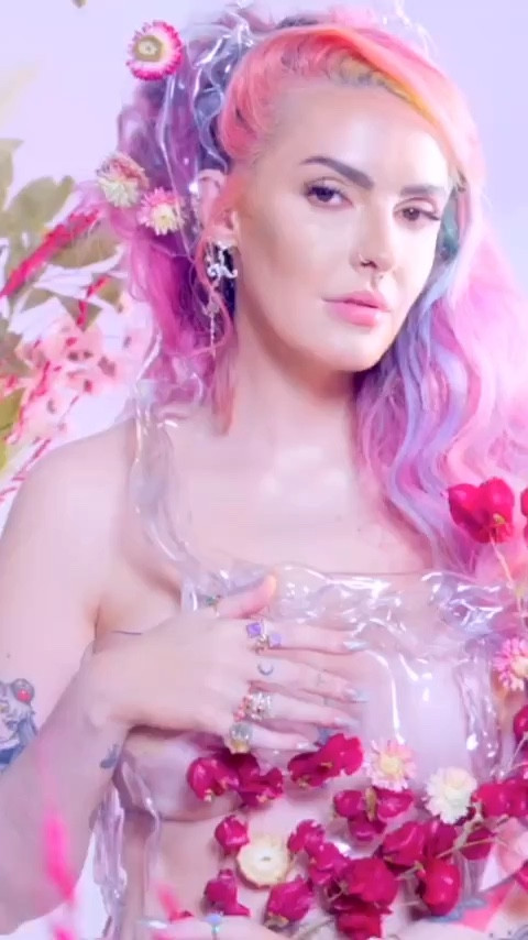 Karen Bachini Beauty é o
resultado de um trabalho que sempre foi feito com muito amor para o Clã mais incrível da internet. 


#LTKbeauty #LTKbrasil