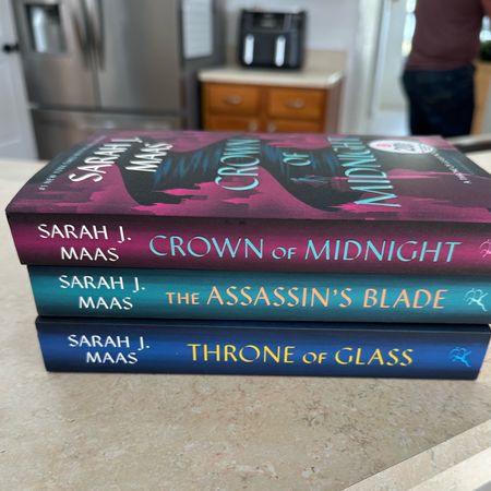 First three to read in the throne of glass series by Sarah j Maas 

#LTKFindsUnder100 #LTKFindsUnder50 #LTKHome