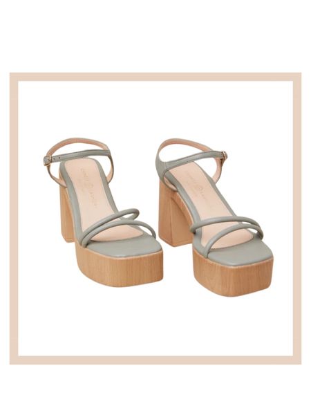 Olive green platform heeled sandals 

#LTKshoecrush #LTKfindsunder100 #LTKstyletip