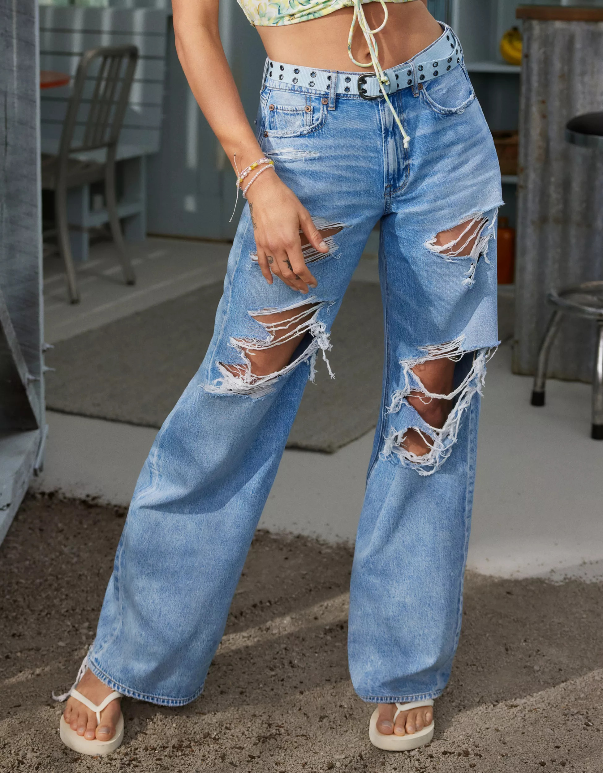 AE Dreamy Drape Ripped Super High-Waisted Baggy Wide-Leg Jean | American Eagle Outfitters (US & CA)