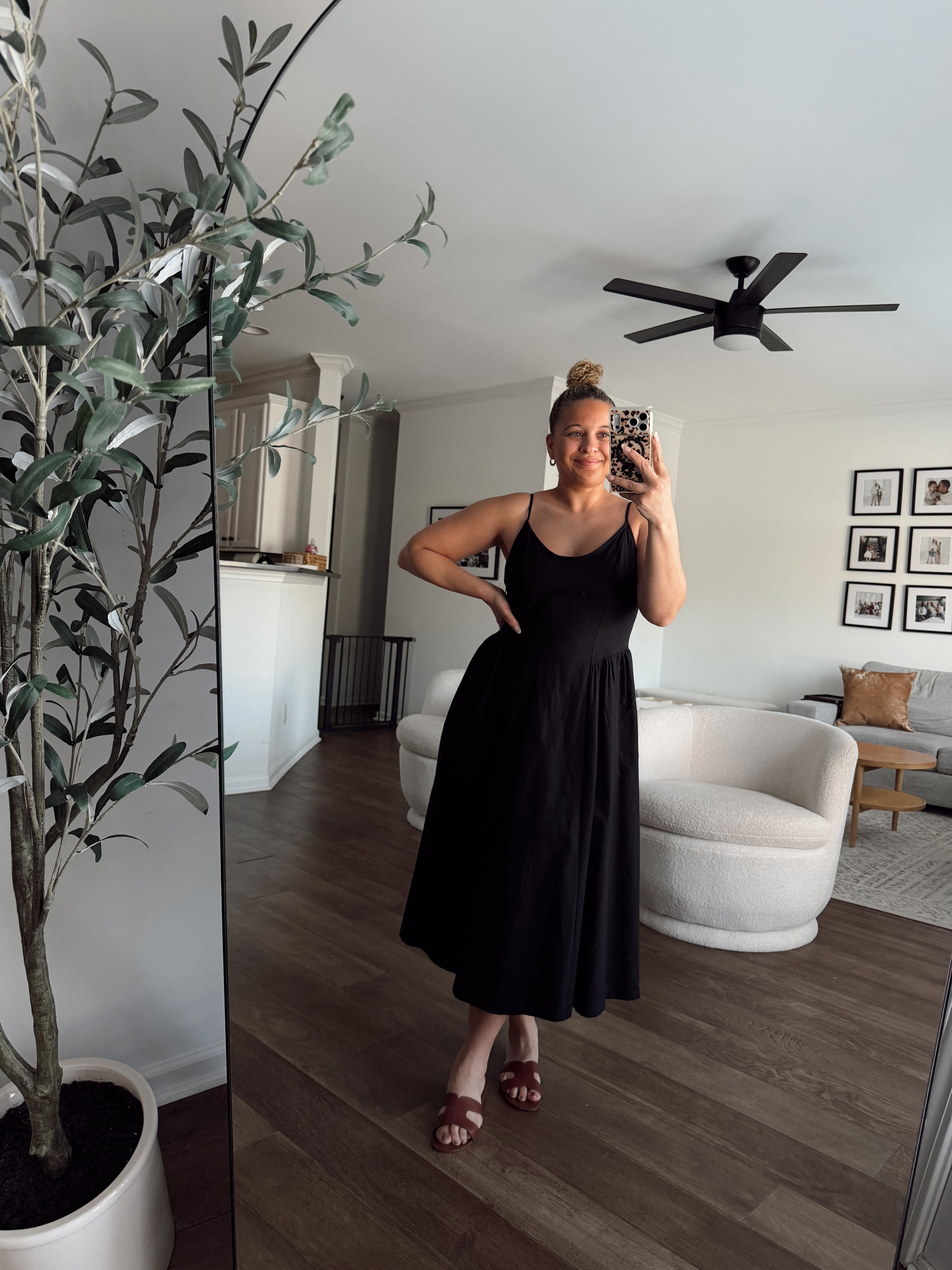 the perfect LBD for spring, wearing size M 

 