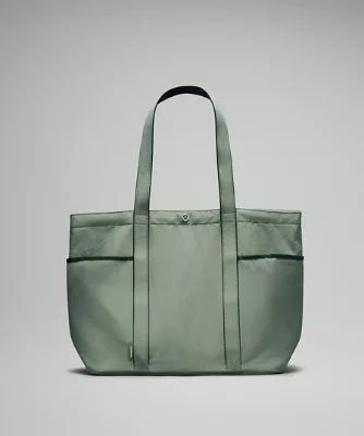 Daily Multi-Pocket Tote Bag 20L | lululemon (AU)