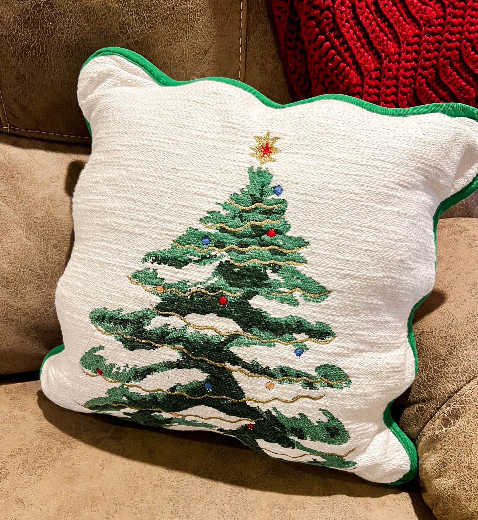 Spotted these cute Christmas tree pillows while strolling the aisles at target! Couldn’t pass these babies up😋

#LTKSeasonal #LTKHoliday #LTKGiftGuide