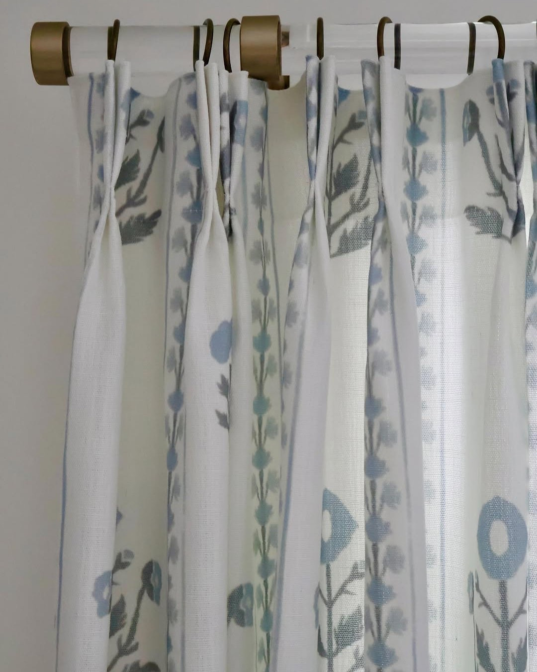 These living room curtains are SO stunning! 

#LTKFindsUnder100 #LTKHome