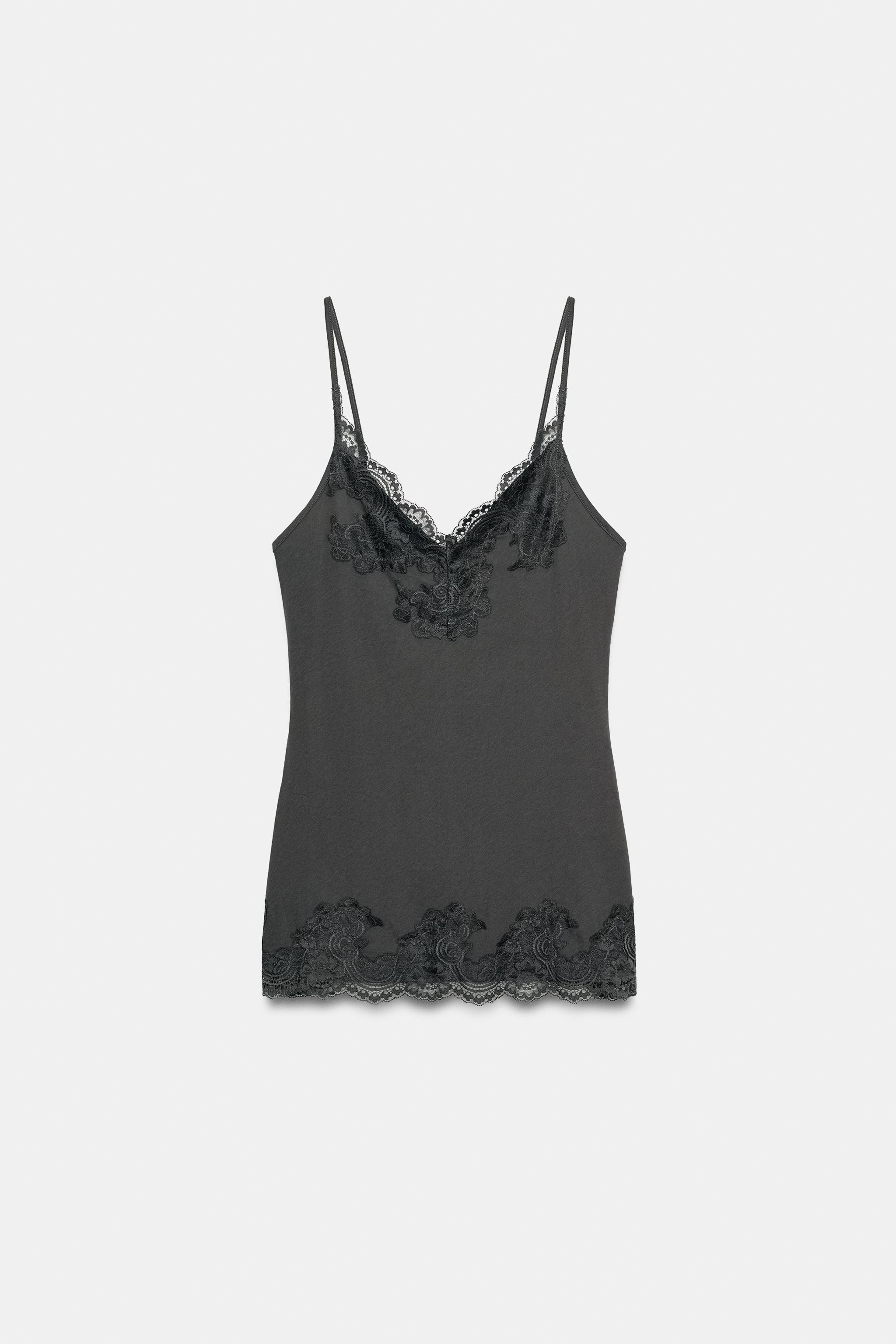 Top with main fabric made from 100% cotton. V-neckline and thin straps. Contrasting lace detail. | Zara US