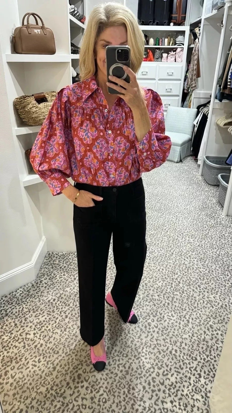 Super cute blouse for fall! Size S

#LTKootd #LTKSeasonal #LTKOver40