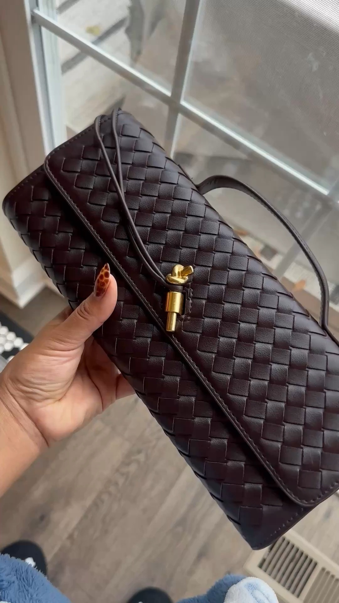 Amazon designer dupe bag that looks high-end without the price tag 🤎🖤

These woven bags are one of my most complimented accessories—every time I wear them, someone asks where they’re from. The shape is so chic and unique, and they instantly elevate even the simplest outfit (jeans, tee, done ✔️ or date night dress ✔️).

I have both the burgundy and black and rotate them constantly—they just go with everything. The woven leather look gives luxury vibes without the luxury price, and right now they’re on sale for under $40 (normally $69.99).

If you’ve been looking for an affordable designer-inspired handbag, this is that bag.

#AmazonFinds #AmazonFashion #DesignerDupe #WovenBag #AffordableLuxury #DateNightOutfit #EverydayStyle #LTKStyle #SpringStyle #AmazonDeals

#LTKgrwm #LTKootd #LTKSaleAlert