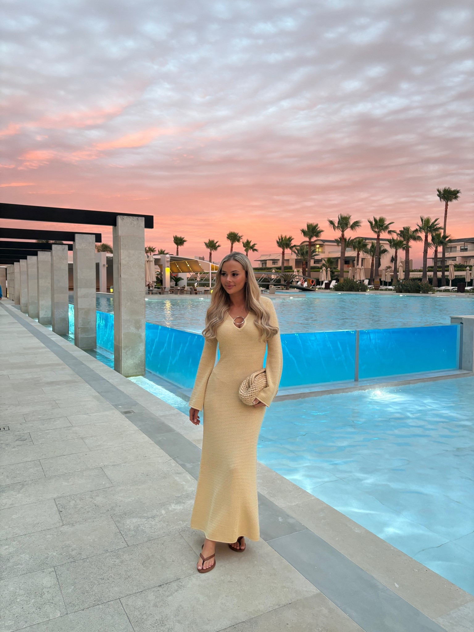 this dress + pretty sunsets 🌅🤌🏻

… I can’t decide what I love more about these photos 🤭 the dress or the sunset. I feel like this dress was made for holiday evenings, drinking cocktails 🍸 and watching the sunset 🌅 

#sunsetoutfit #outfitsdaily #holidayoutfit #holidaydress #crochet #crochetdress #dress #beachcoverup #beachclub #coverup #prettylavish #beachstyle #fashion #yellowdress #dress 


#LTKsummer #LTKAroundTheWorld #LTKswimwear