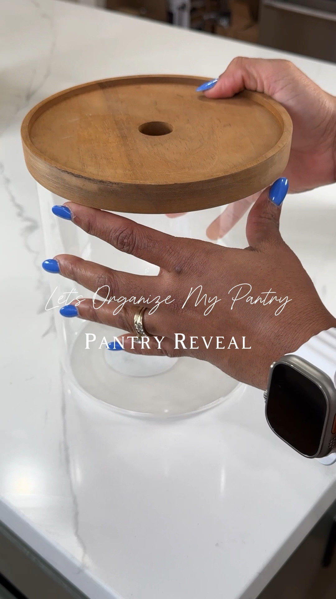 Love a good pantry restock/ organization #pantryorganization #pantry #pantryessetials #kitchenessentials #pantryrestock