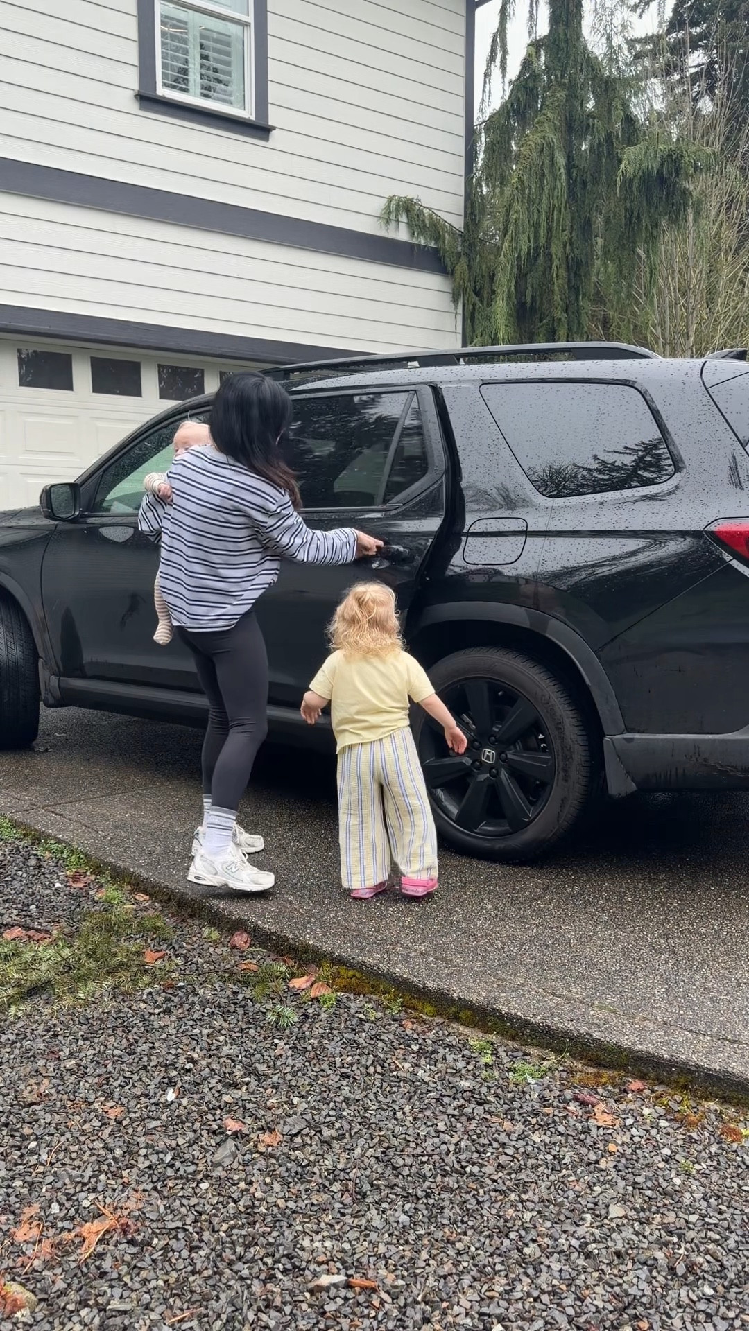 A realistic Monday for me as a SAHM of 2 littles & 2 teens.
Breaded with this striped @Aritzia top, and that setting spray is 10/10

#LTKdayinmylife #LTKmomlife #LTKvlog
