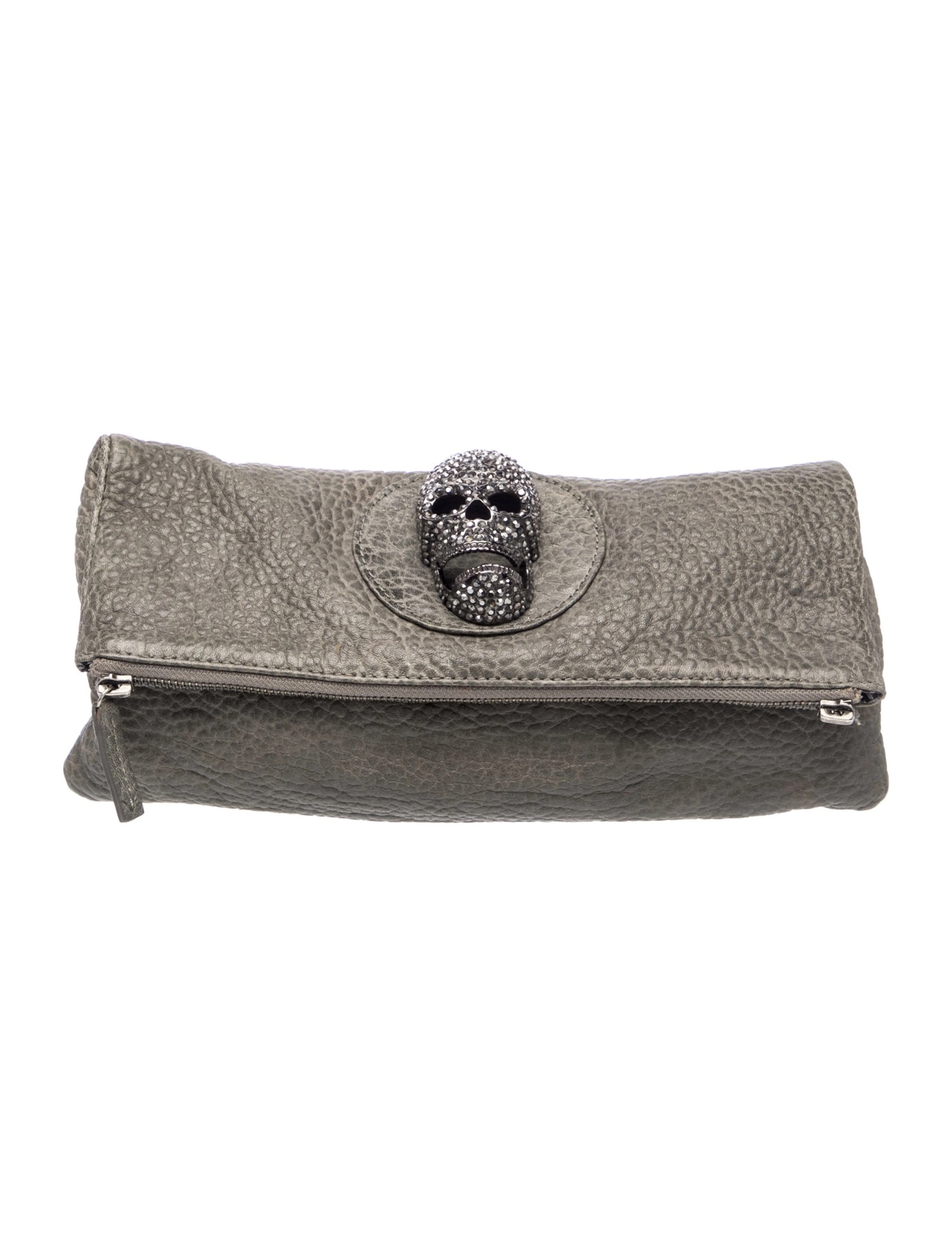 Skull Clutch | The RealReal