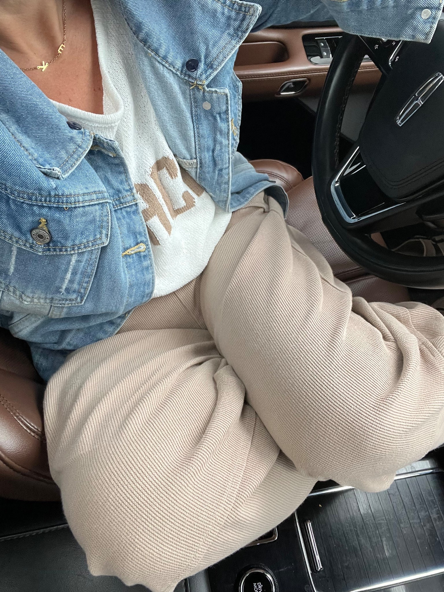 this outfit giving me all the beachy vibes ✌️ 

#LTKActive #LTKdayinmylife #LTKMothersDay