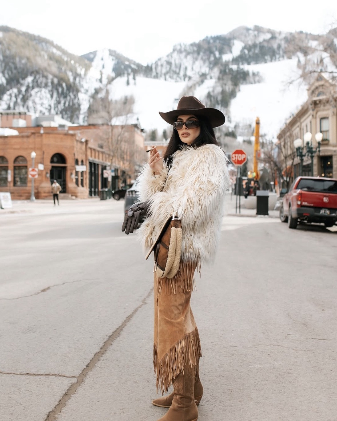 Just a quick breath of fresh air 🚬

Chic cowgirl style, elevated cowgirl style, aspen outfit inspo, western wear, elevated western style 

#LTKgrwm #LTKootd #LTKTravel