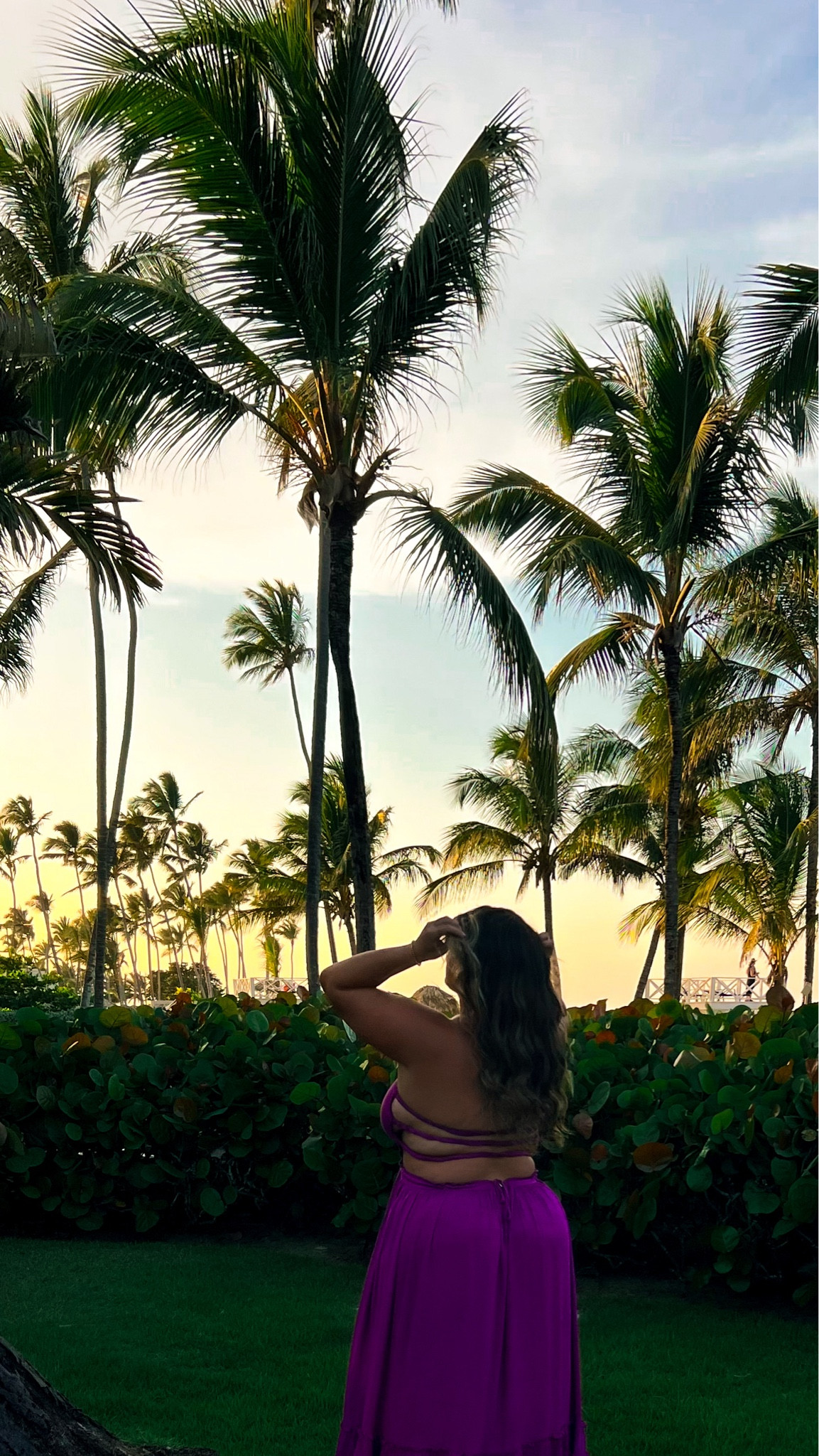 Designer inspired beach dress from Amazon 

5’2” / size 14-16 / 38J 
Wearing an XL 
Wearing boob tape 

#beachdress #lookforless #vacationoutfits #resortwear #size14 #size16 

#LTKPlusSize #LTKMidsize #LTKFindsUnder50