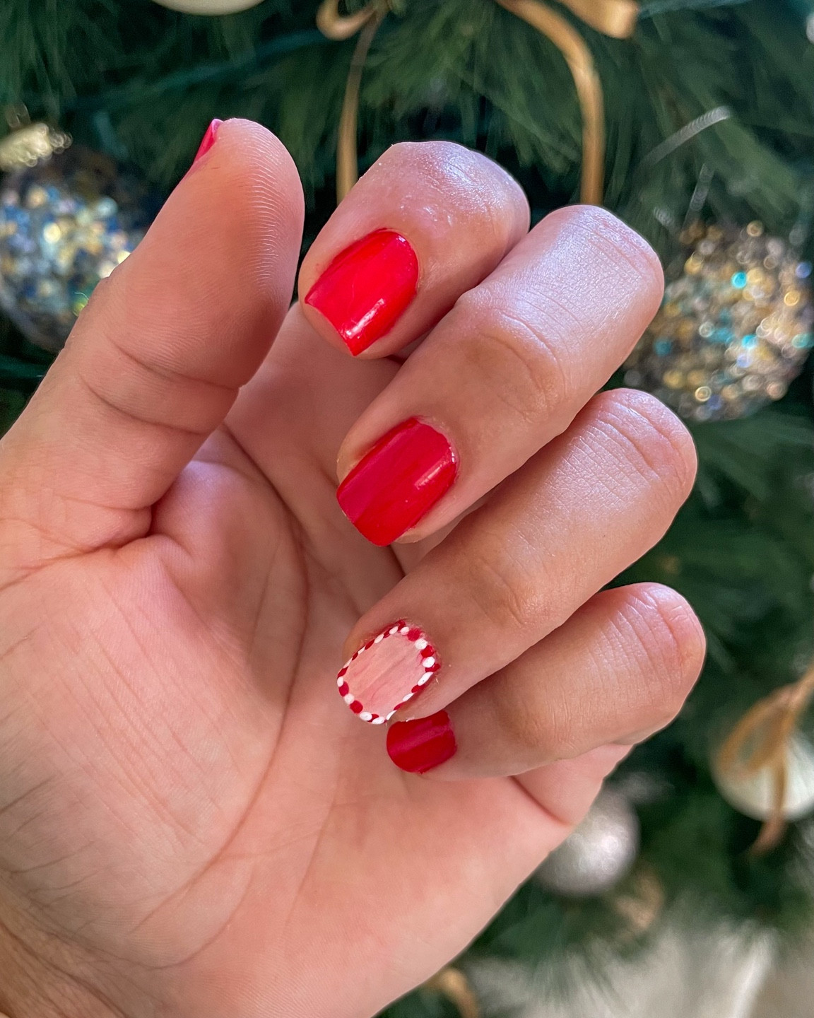 Peppermint nails 

#LTKBeauty #LTKHoliday