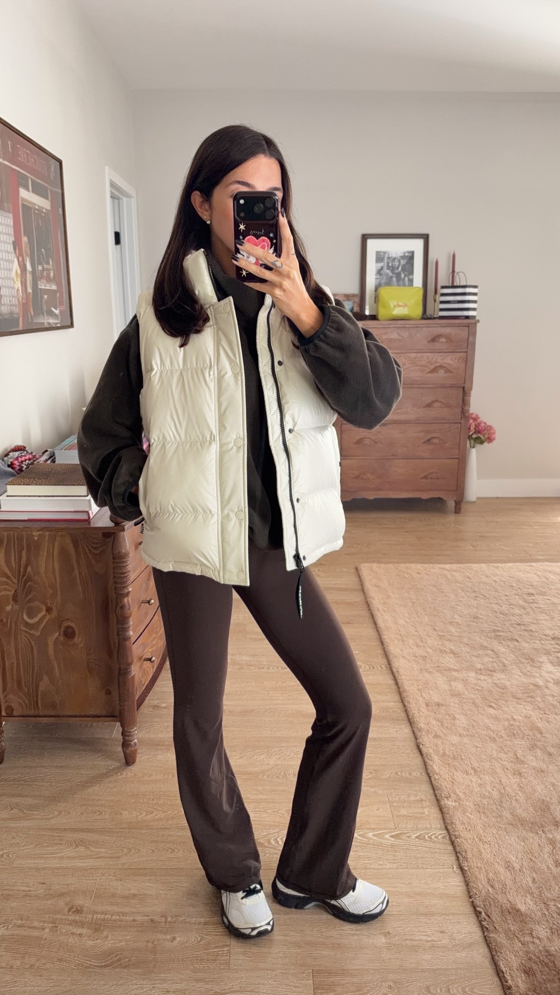 @Aritzia super puff vest outfit! S in Vale Funnel Neck, M in super puff vest, 2 in 32” flare leggings #Ad #AritziaPartner