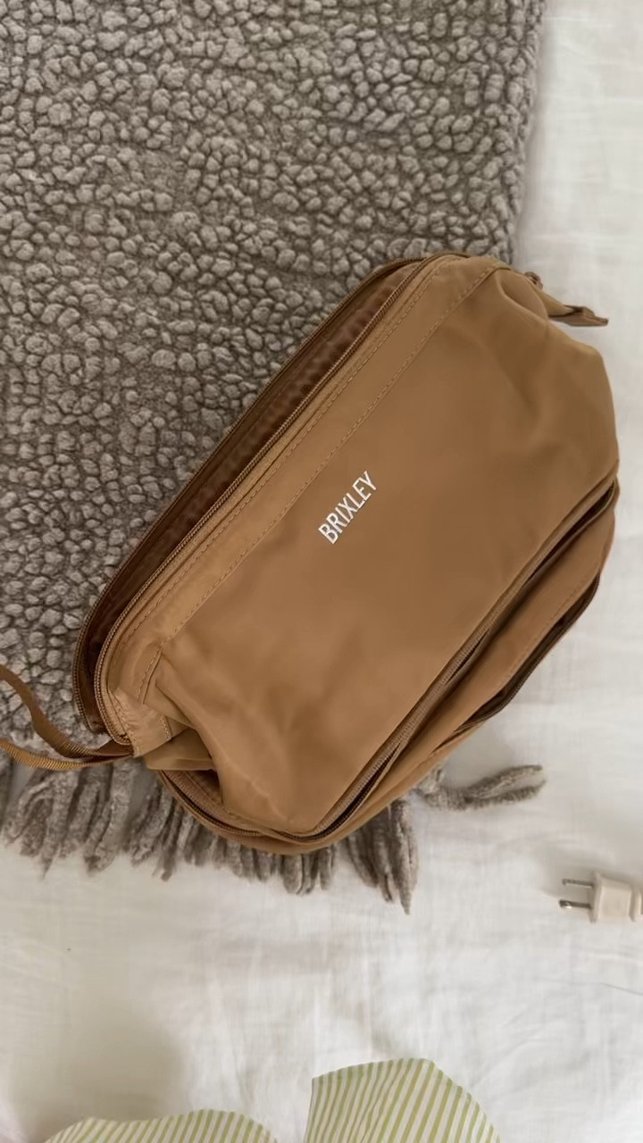 Love the size of this toiletry bag and has zipper compartments in the bottom for organizing. Use code SPRING10 for 10% off 

@Brixley Bags  #ad
