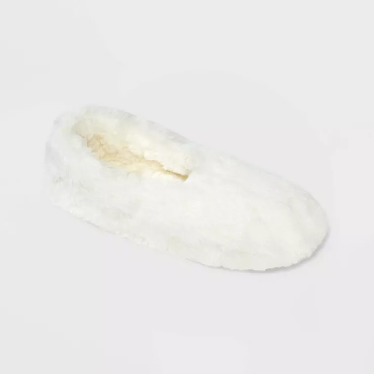 Women's Faux Fur Cozy Pull-On Slipper Socks | Target