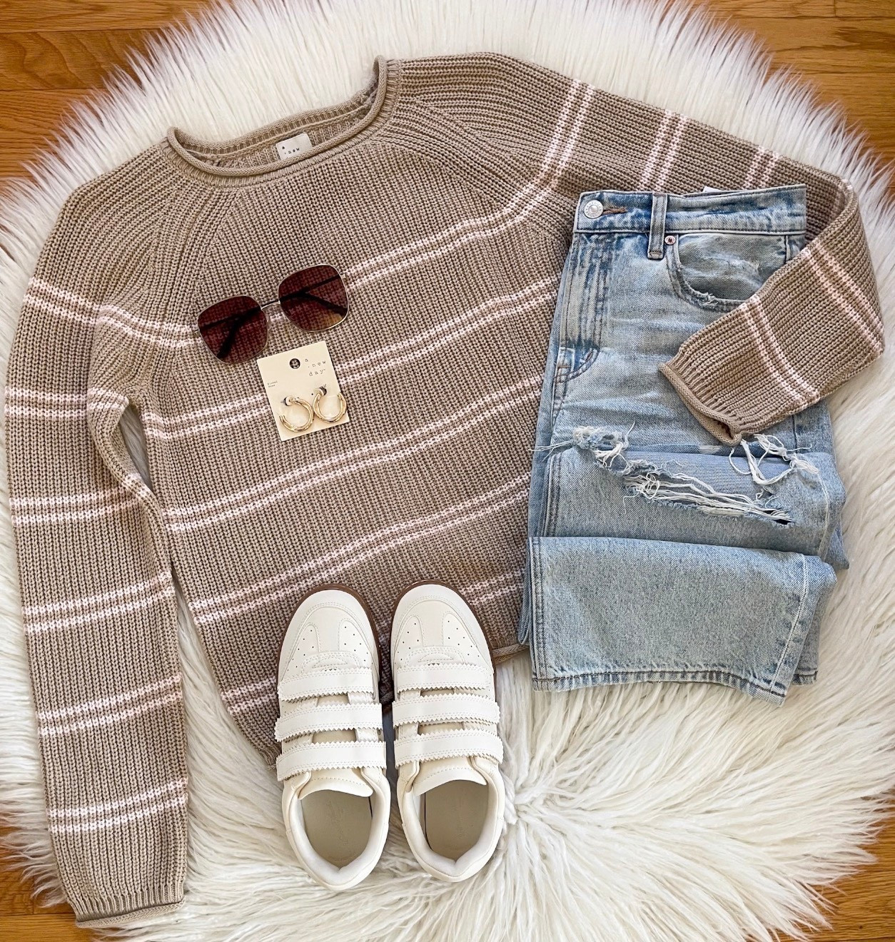 Loving these spring sweaters! 

#LTKootd
