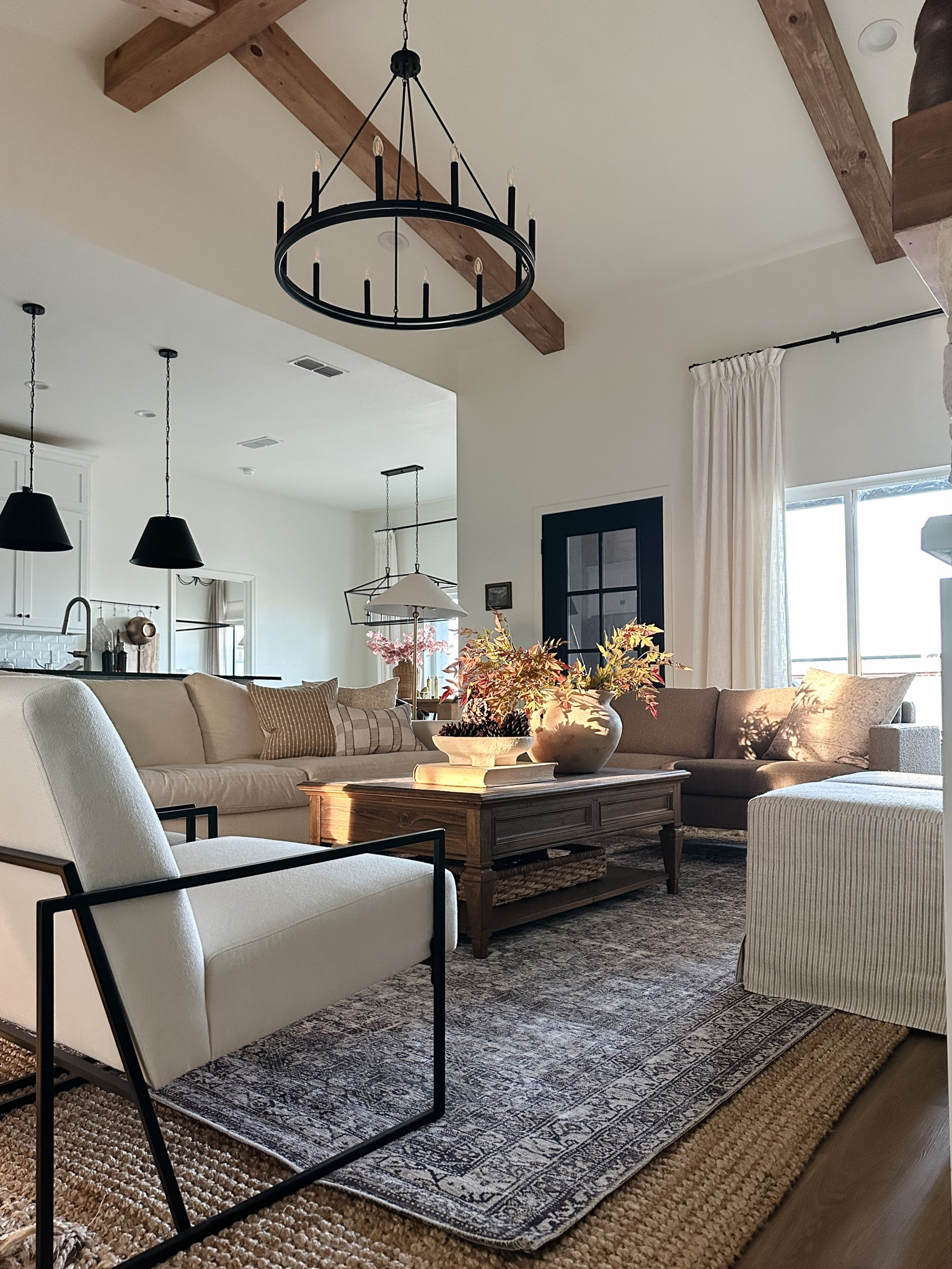 New Rug Collection just hit the market with Loloi x Amber Lewis and the Georgie Collection is going to be a major hit!

I have the Georgie Moss/Bark, love the antique affect and truly believe this is one of their best designs yet! 

Shop now! 🤎

#LTKhome