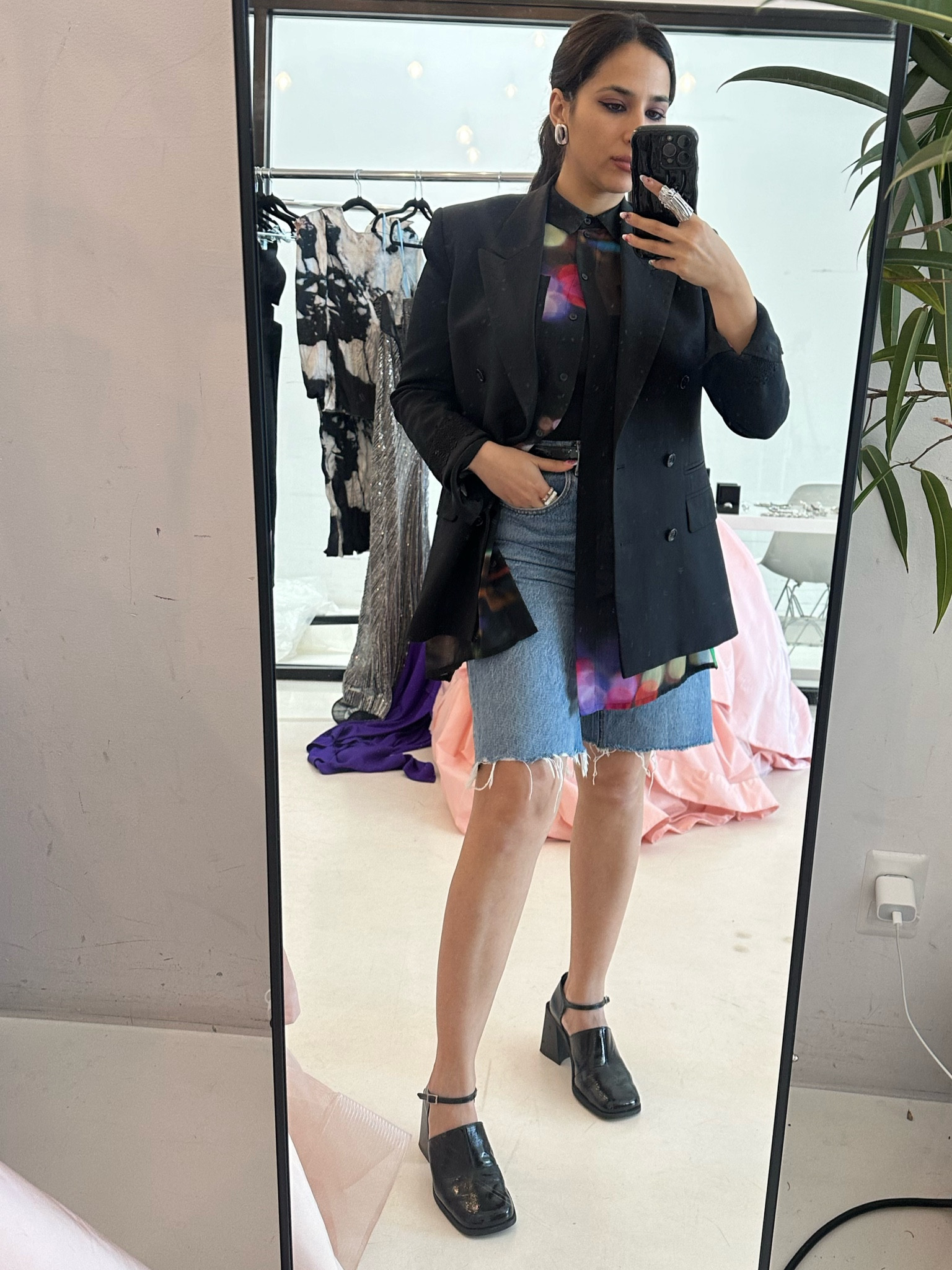 What I wore on set at my last editorial  photoshoot! I chose to combine denim bermuda shorts and a blazer for a casual chic vibe 🖤 

#LTKStyleTip #LTKSeasonal #LTKSaleAlert