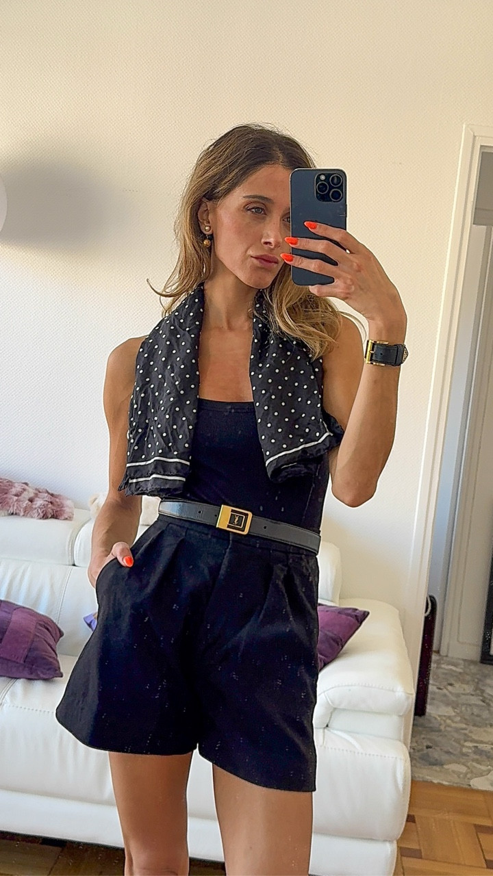 Polka dots. Black staples. Late-summer edit.
Shop the outfit on my LTK page 🖤
.

.

.

.

.

.

.

.

.

.
#SoSostyles #scarfstyle #summerneutrals #FrenchRivieraStyle #polkadot #dolcegabanna #yslstyle #ootdinspo #ootdstyle

#LTKFashionMonth #LTKautumn #LTKstyletip
