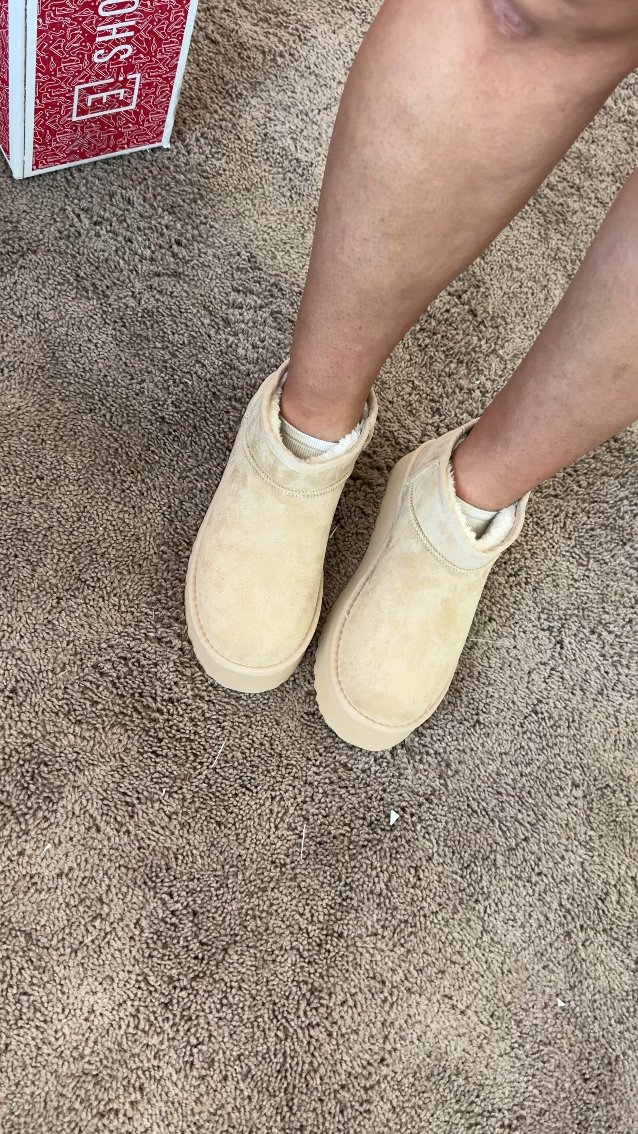 #LTKShoeCrush #LTKFindsUnder50 #LTKGiftGuide