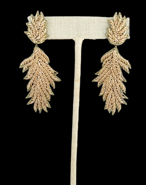 Sophia 203 Jewelry | Feather Earrings | Beau & Ro