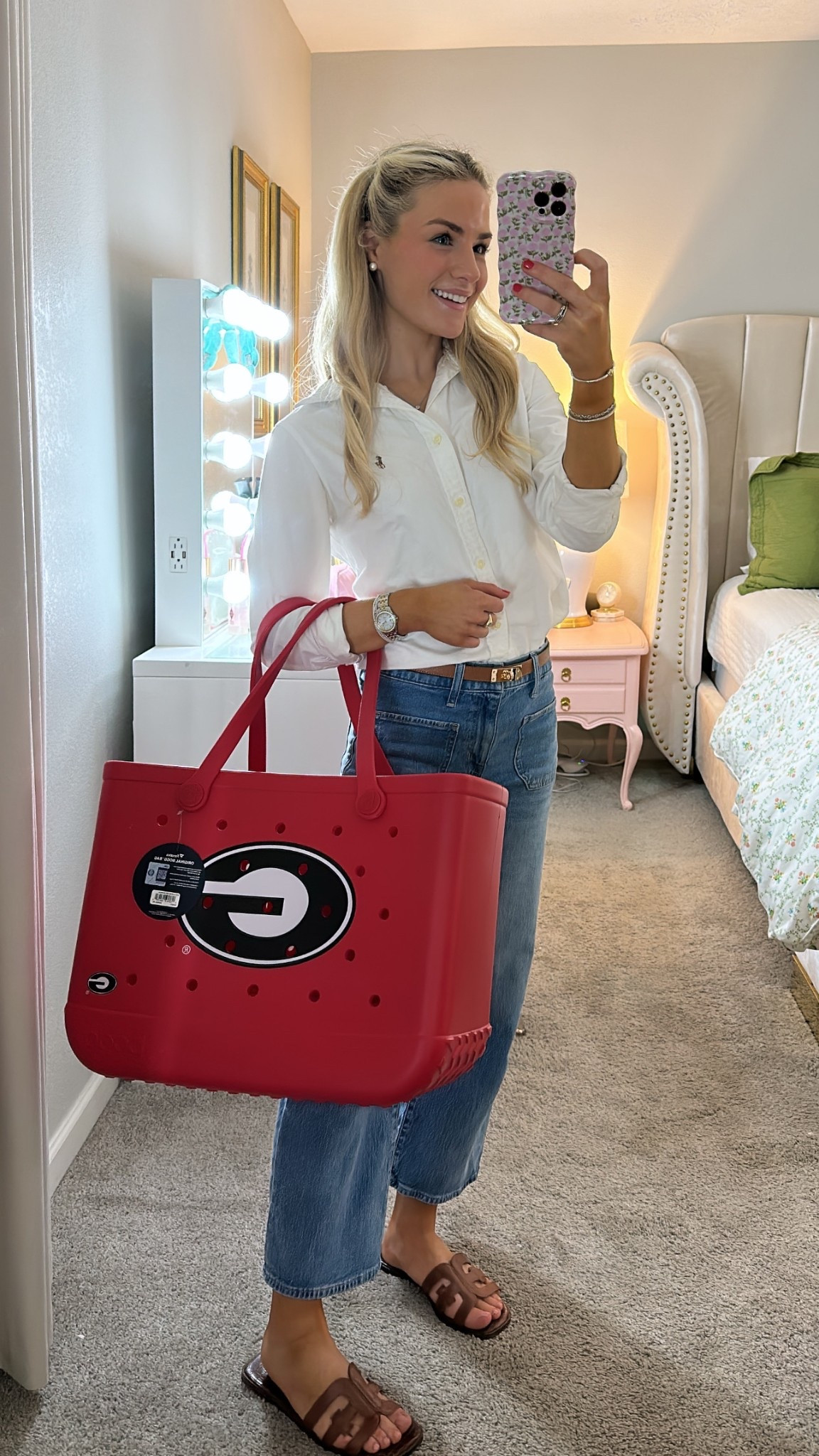 PERFECT BEACH BAG!!!

bogg bags are basically LIFE PROOF!! I loveee this UGA one ❣️ 
- washable 
- cute
- tip proof 

These make the cutest gift for those friends going off to college or graduating college!! You can gift as a bag, or make a cute basket with all of their favs inside! 

This bag is a must have for summer! 

#LTKFindsUnder50 #LTKFindsUnder100 #LTKU