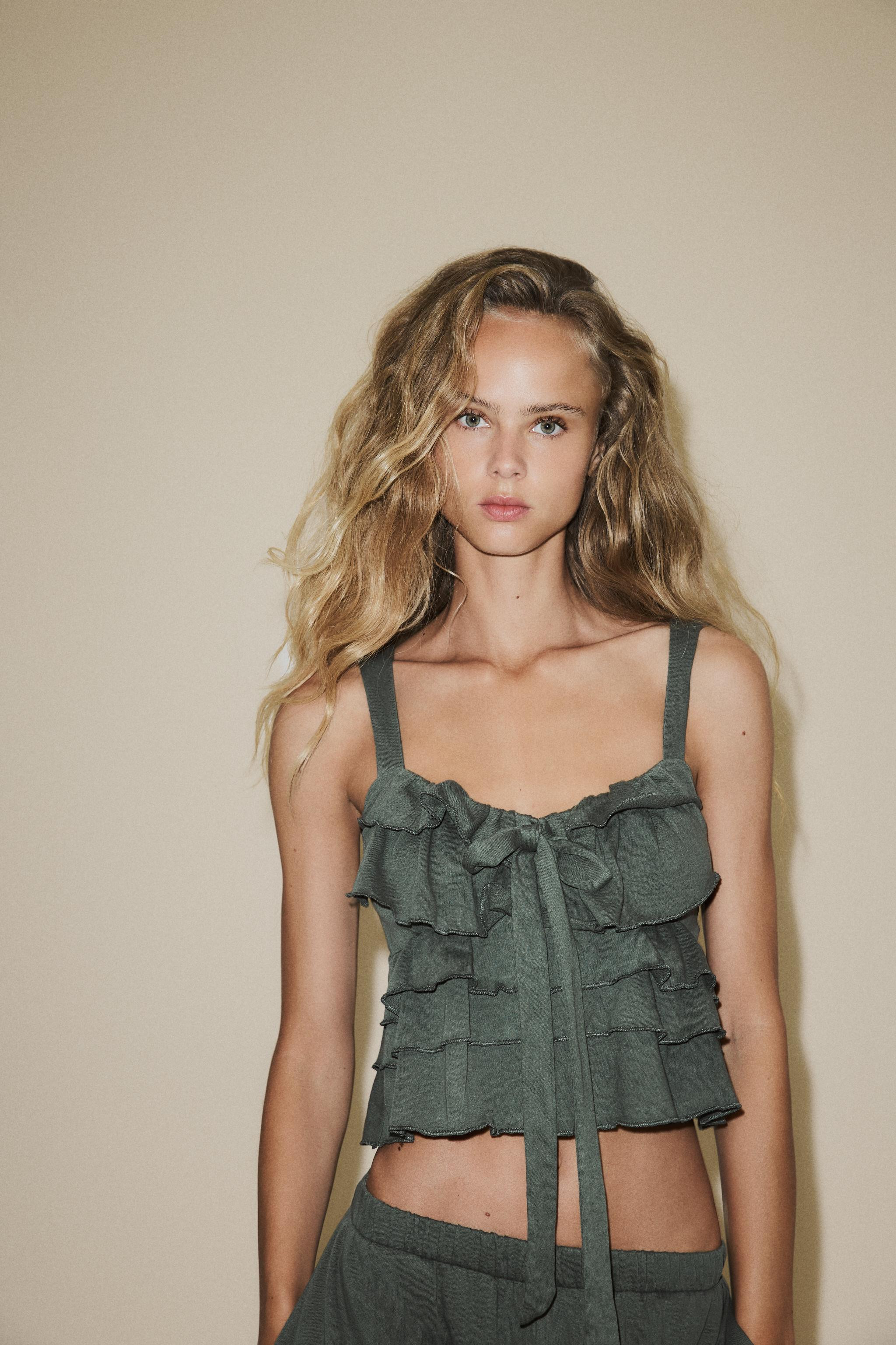 RUFFLED TOP WITH BOW | Zara UK