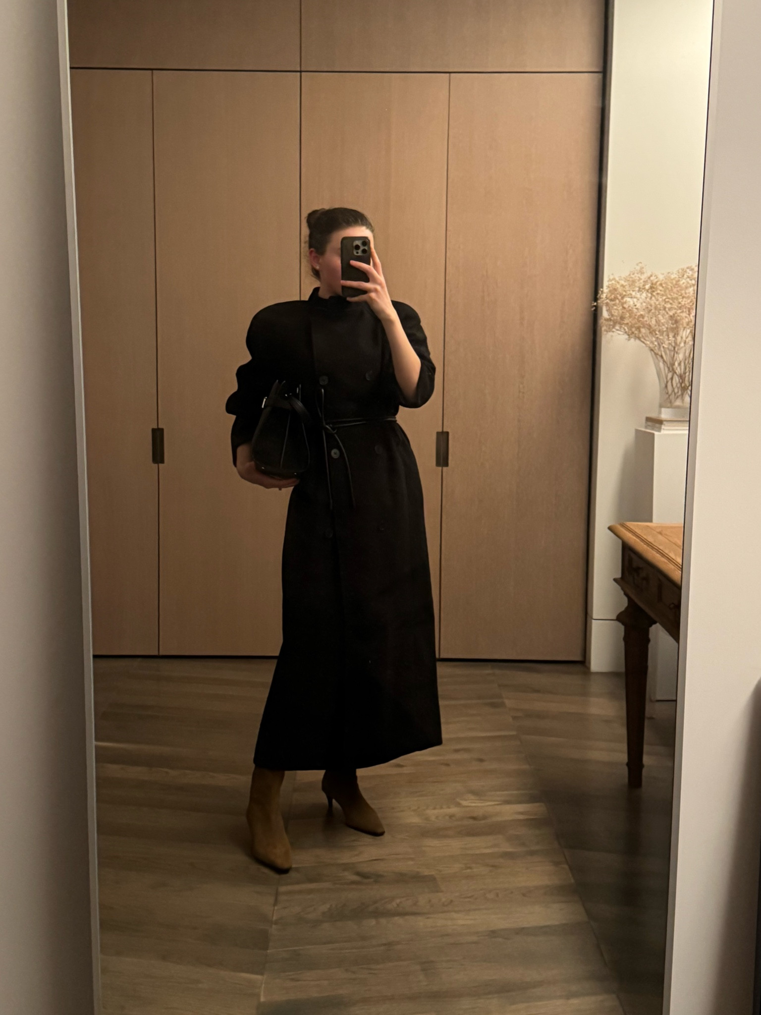 These boots and belt were worth breaking my Zara hiatus 

#LTKItBag #LTKStyleTip #LTKShoeCrush