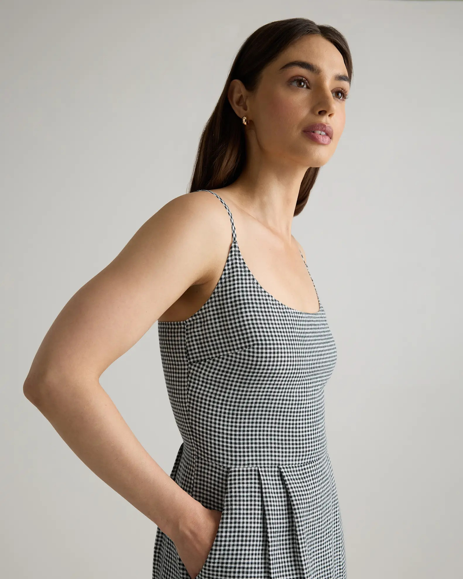 100% European Linen Scoop Neck Midi Dress in Classic Mini Gingham | Quince