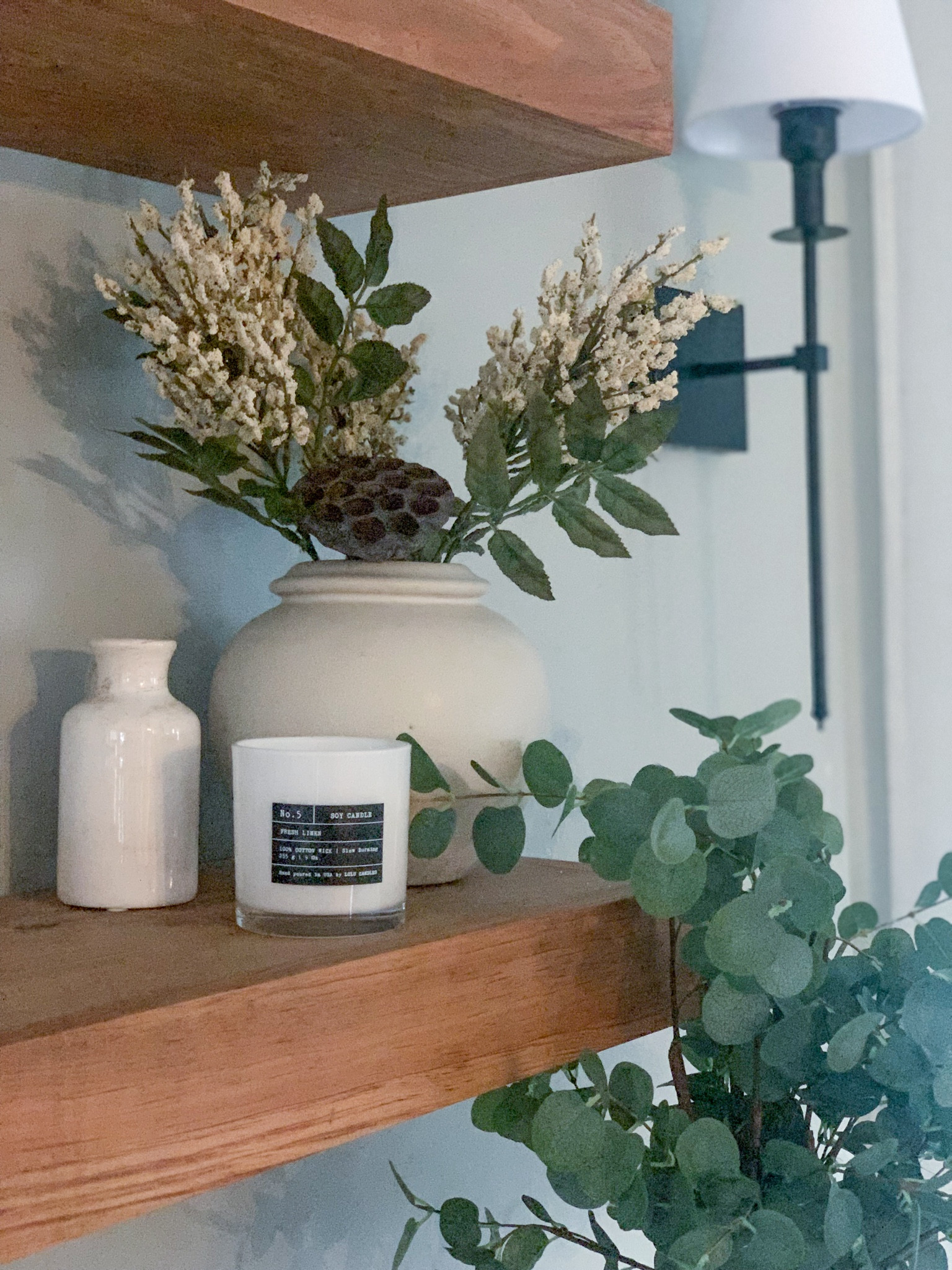 Open Shelf Styling 

Open shelf decor, vases, candles, greenery, eucalyptus, sconces, lighting, light fixtures, home decor, florals, stems, neutral decor, amazon deals, Amazon finds, target decor, target finds, Michael’s finds 

#LTKfindsunder100 #LTKhome #LTKstyletip