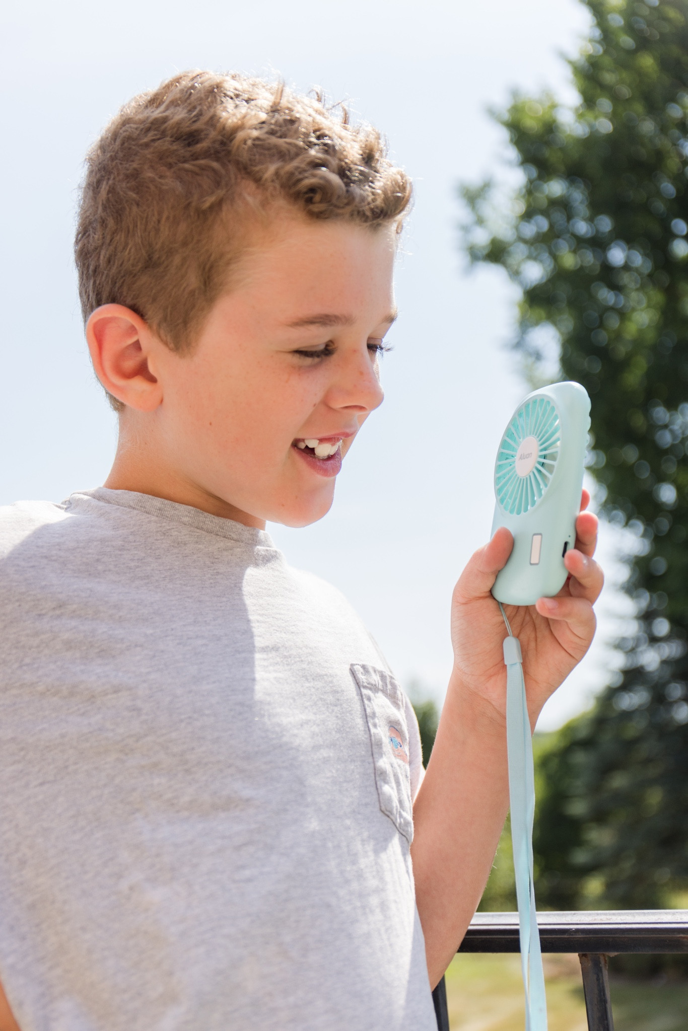 Handheld Portable Fan


Amazon  amazon finds  light blue mini fan  amazon favorites  travel  travel essentials  travel favorites  TheArchedManor  

#LTKSeasonal #LTKFindsUnder50 #LTKTravel