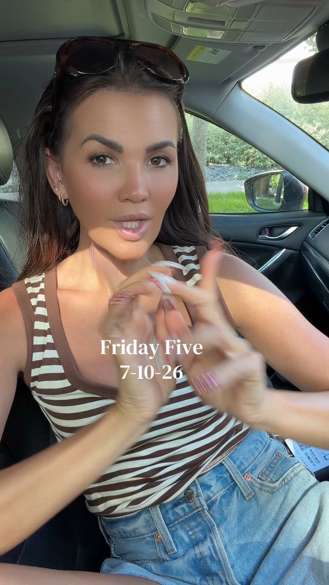 Friday Five: 7-10-26
1. Skatie “Firenze” Print (linked on my ShopMy) 
2. Rebecca Minkoff Tote 
3. Bracha Fish Necklace 
4. Show Me Your Mumu Shell dress 
5. Dolce Vita Jelly Kitten Heel

#LTKootd