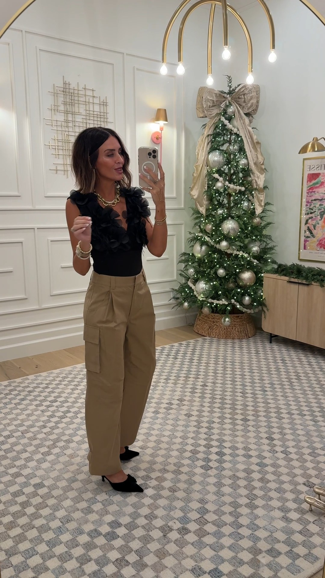 Statement black bodysuit - size S
Structured cargo pants - size M


#LTKFindsUnder100 #LTKFindsUnder50 #LTKOver40