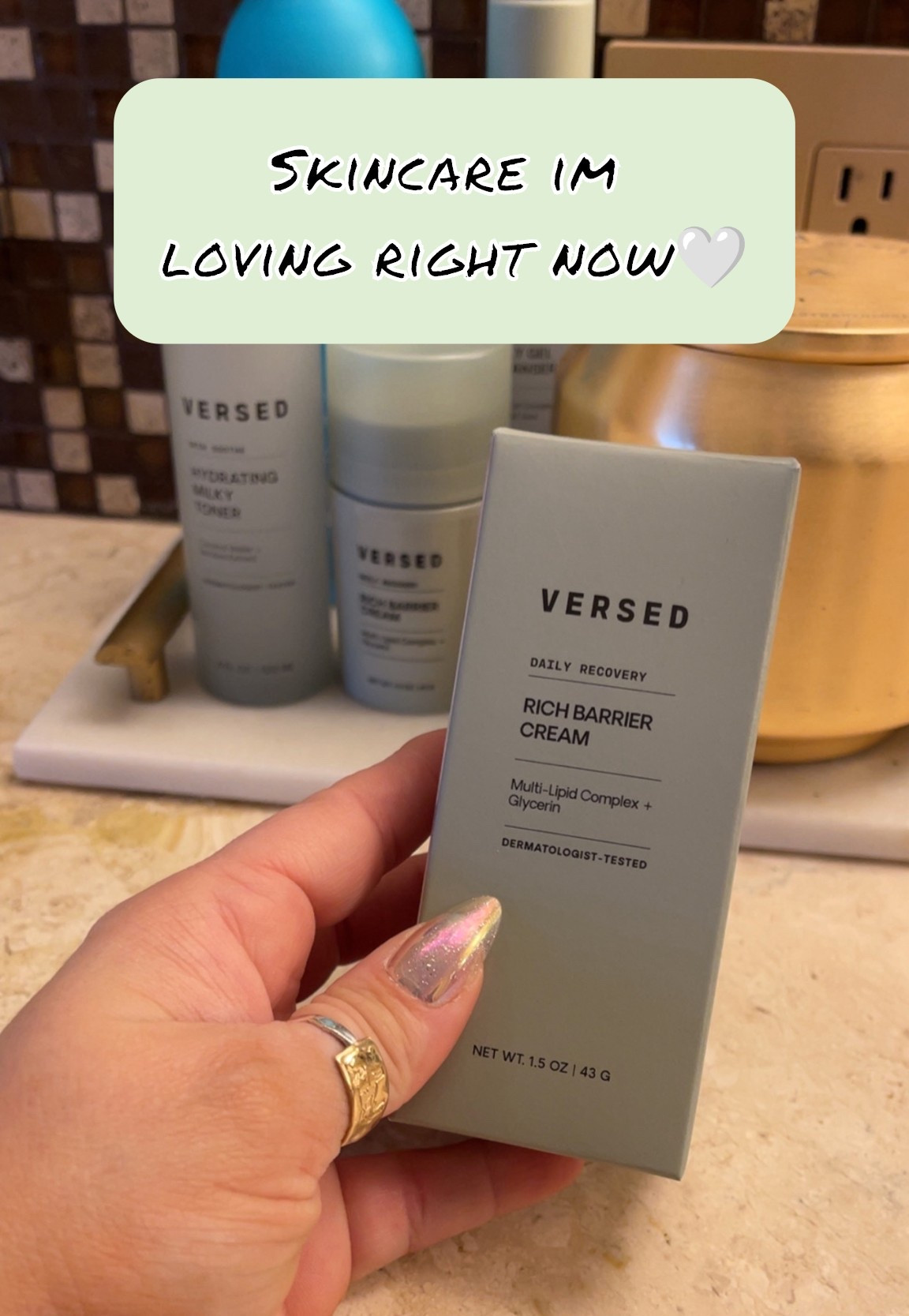 POV: You finally fixed your moisture barrier and now your makeup hits different 😌
The Versed Rich Barrier Cream has been my go-to for that smooth, hydrated base. No pilling. No greasy feel. Just soft, healthy, bouncy skin.
Affordable. Clean. Mom-approved. 💅
#LTKbeauty #MomLifeGlowUp #SkincareObsessed #BarrierRepair #EverydayGlow #TargetBeauty

#LTKgrwm #LTKselfcare #LTKBeauty