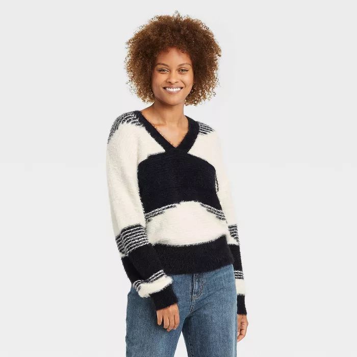 Women's V-Neck Eyelash Pullover Sweater - Knox Rose™ | Target