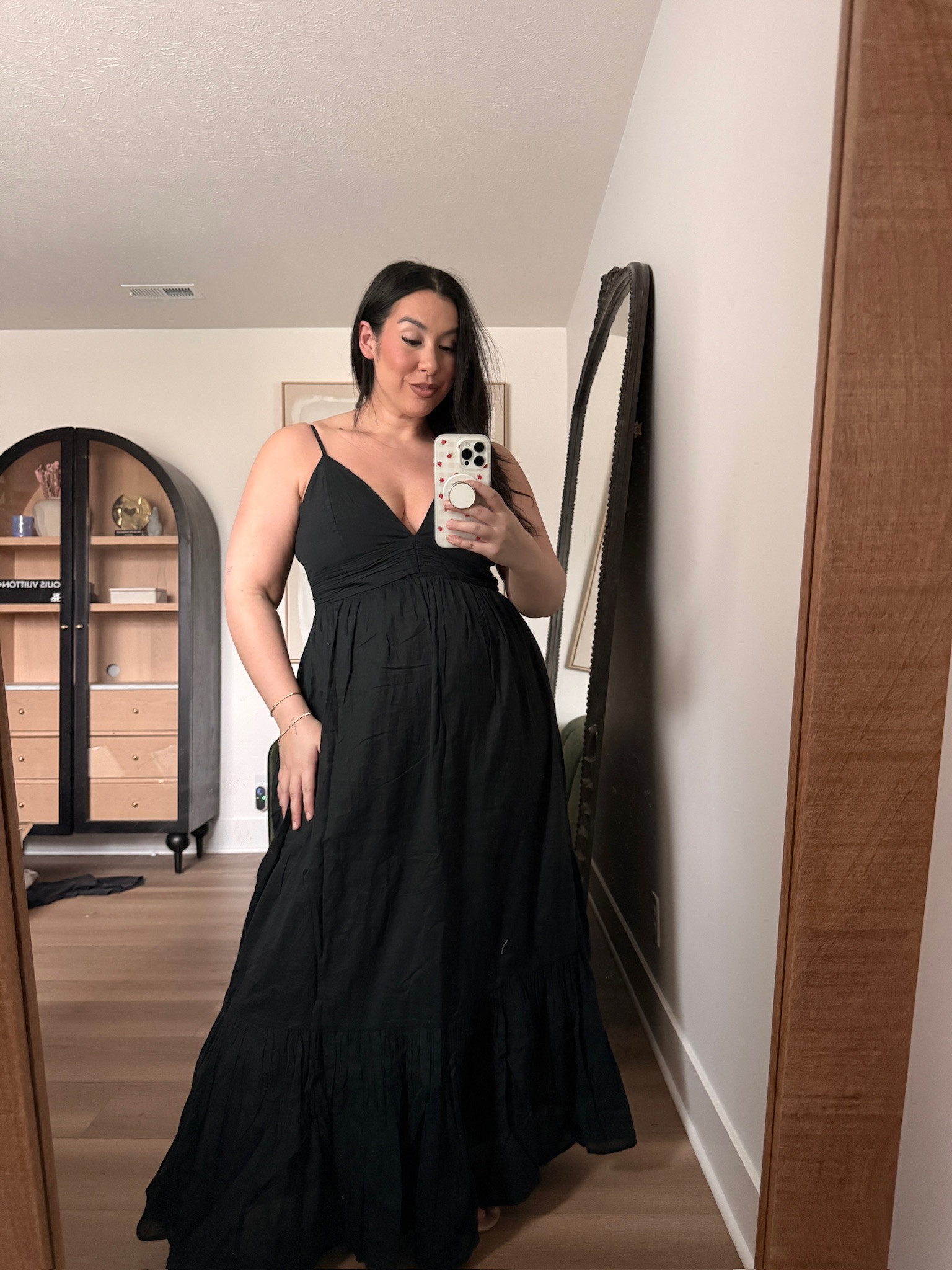 The perfect black dress 🖤 Shop my midsize Abercrombie favorites on sale for 25% off with my exclusive in-app code! 
-
-
-
Abercrombie sale, LTK Spring Sale, Abercrombie midsize, Midsize spring, Midsize spring haul, Midsize sale, Dress, Spring Break Finds, Curvy, Sale, Easter @abercrombie 

#LTKMidsize #LTKSpringSale #LTKSeasonal