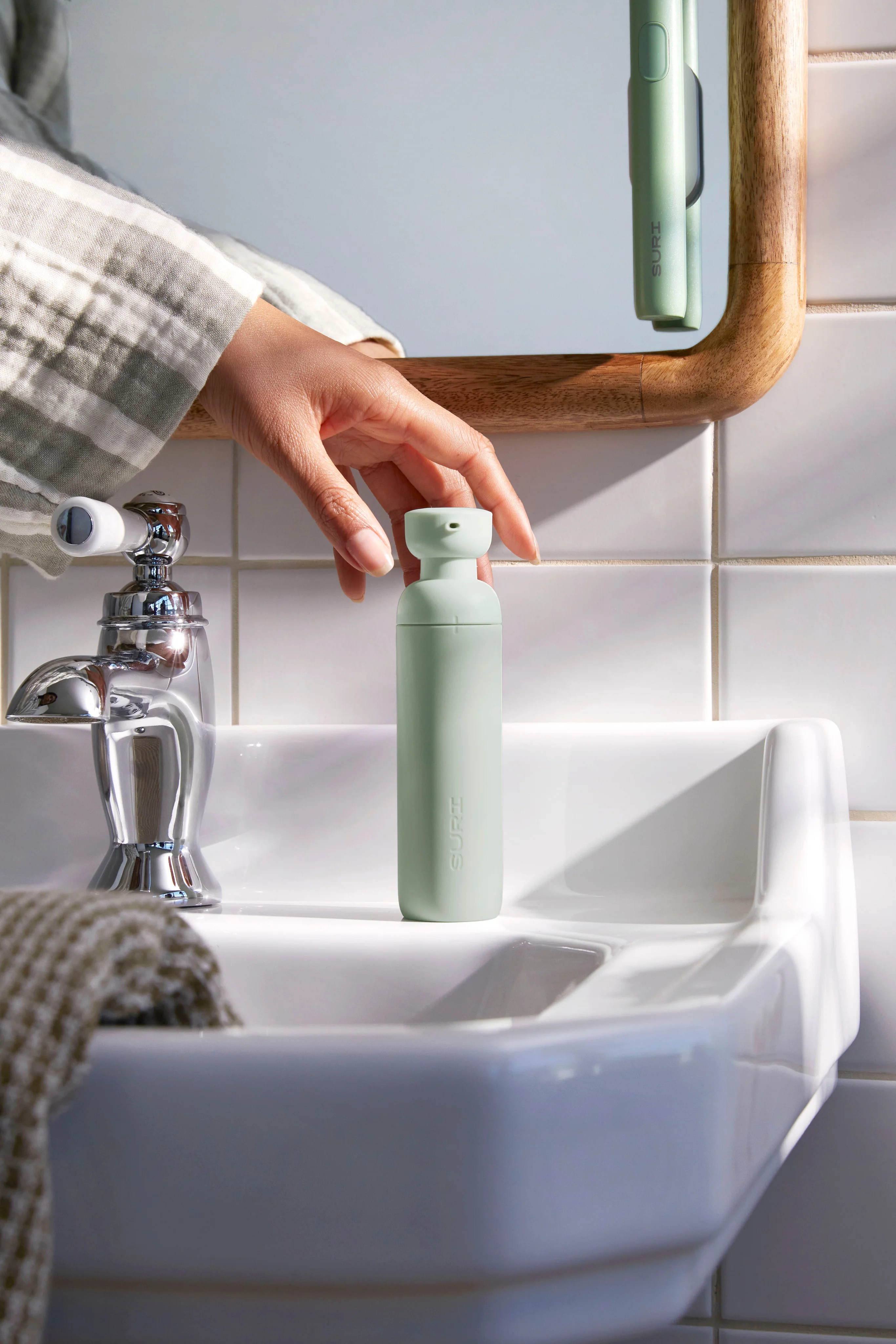 Restore Refillable Gel Toothpaste Bottle | SURI