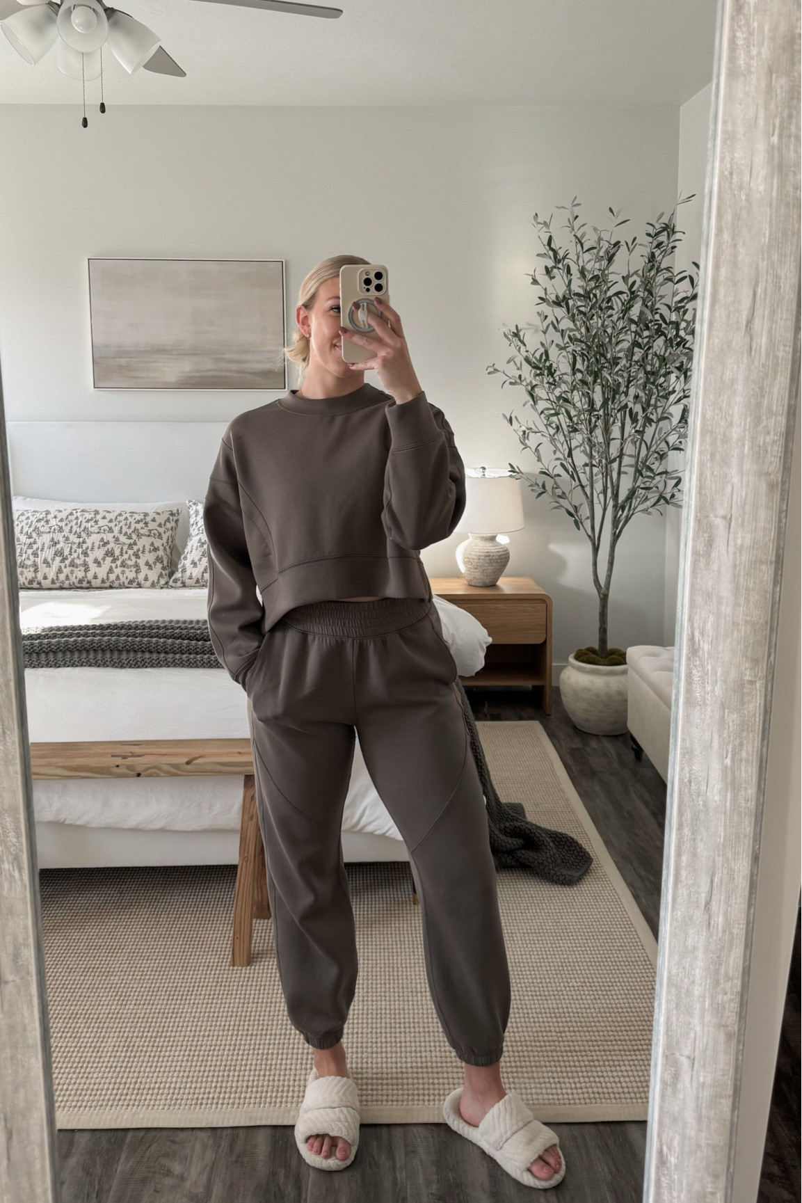 My favorite Abercrombie lounge set! I’m 5’7 wearing a small in the top and medium in the joggers 🤎 this color is soo good!

#LTKStyleTip #LTKFindsUnder50 #LTKFindsUnder100