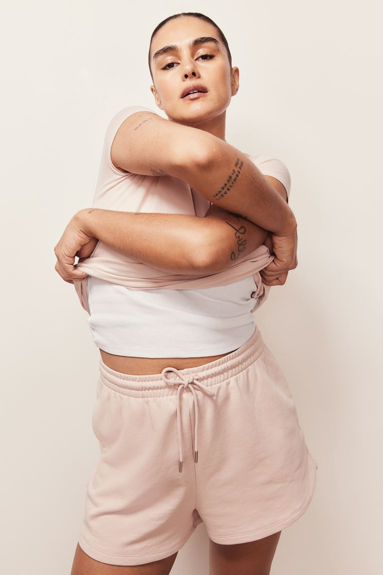 Sweatshorts - Regular waist - Short - Powder pink - Ladies | H&M US | H&M (US + CA)