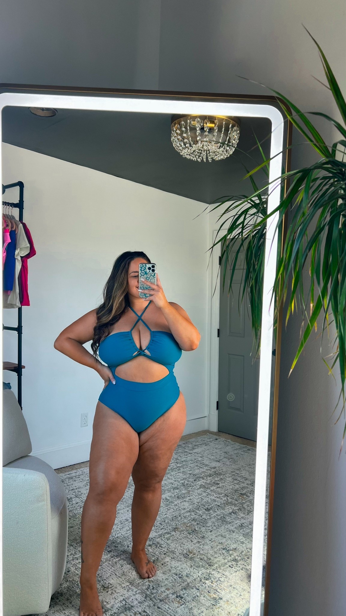 Monokini on a size 14-16 (5’2” / 38J) 

Shown in size XL!



#LTKSwim #LTKMidsize #LTKPetite