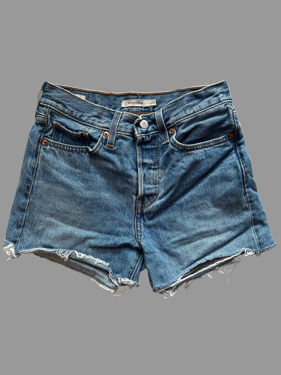 Women's Denim Shorts In Medium Wash | Shop Simon