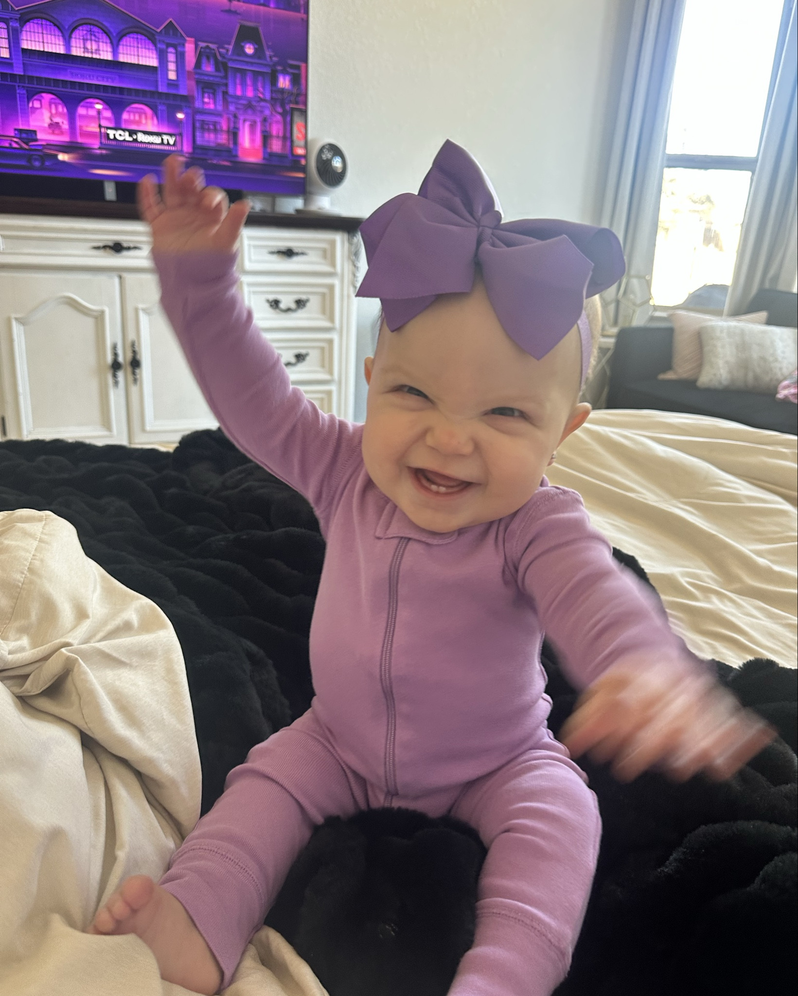 The cutest bows with a thin band!! I’m obsessed with these!! 

#LTKBeauty #LTKFamily #LTKBaby